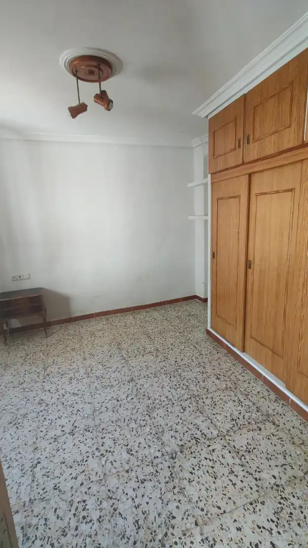 Dormitori de Casa o xalet en venda en Baza amb Moblat