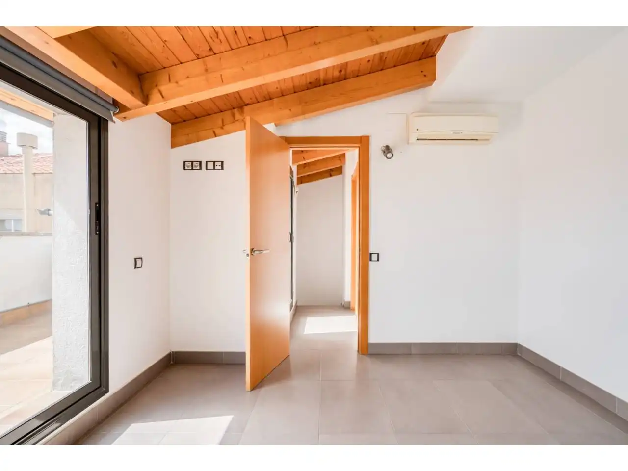 Duplexes for sale in Terrassa  with Air Conditioner, Heating and Terrace