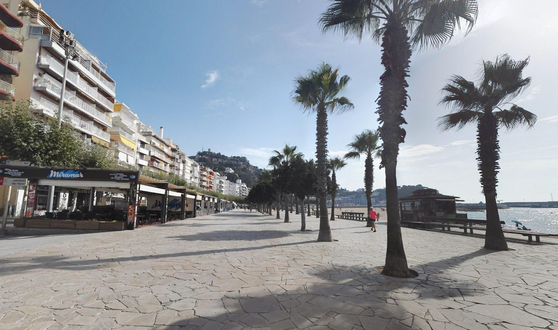 Vista exterior de Pis en venda en Blanes amb Calefacció