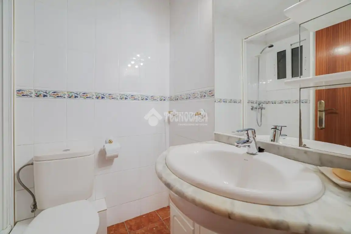 Baño de Piso en venta en Sant Boi de Llobregat con Balcón