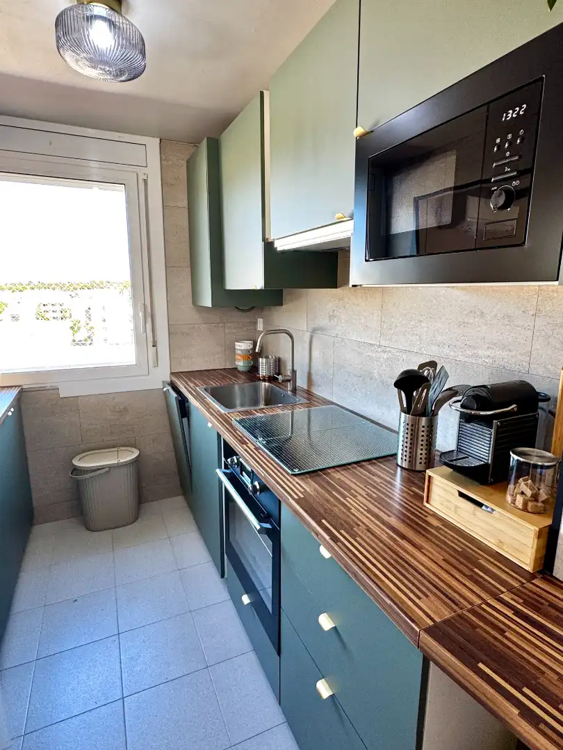 Cocina de Apartamento de alquiler en Salou con Aire acondicionado, Terraza y Amueblado