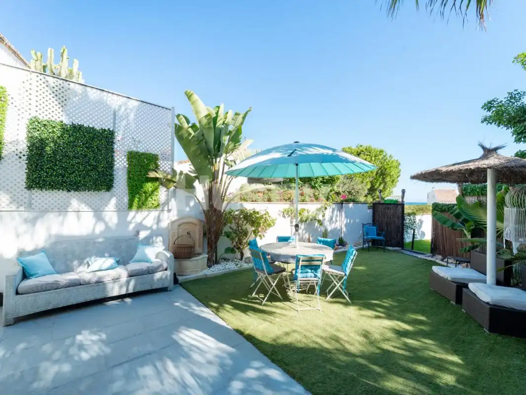 Casa amb terrassa en venda a Urbanizacion Bahia Dorada, imagen 3