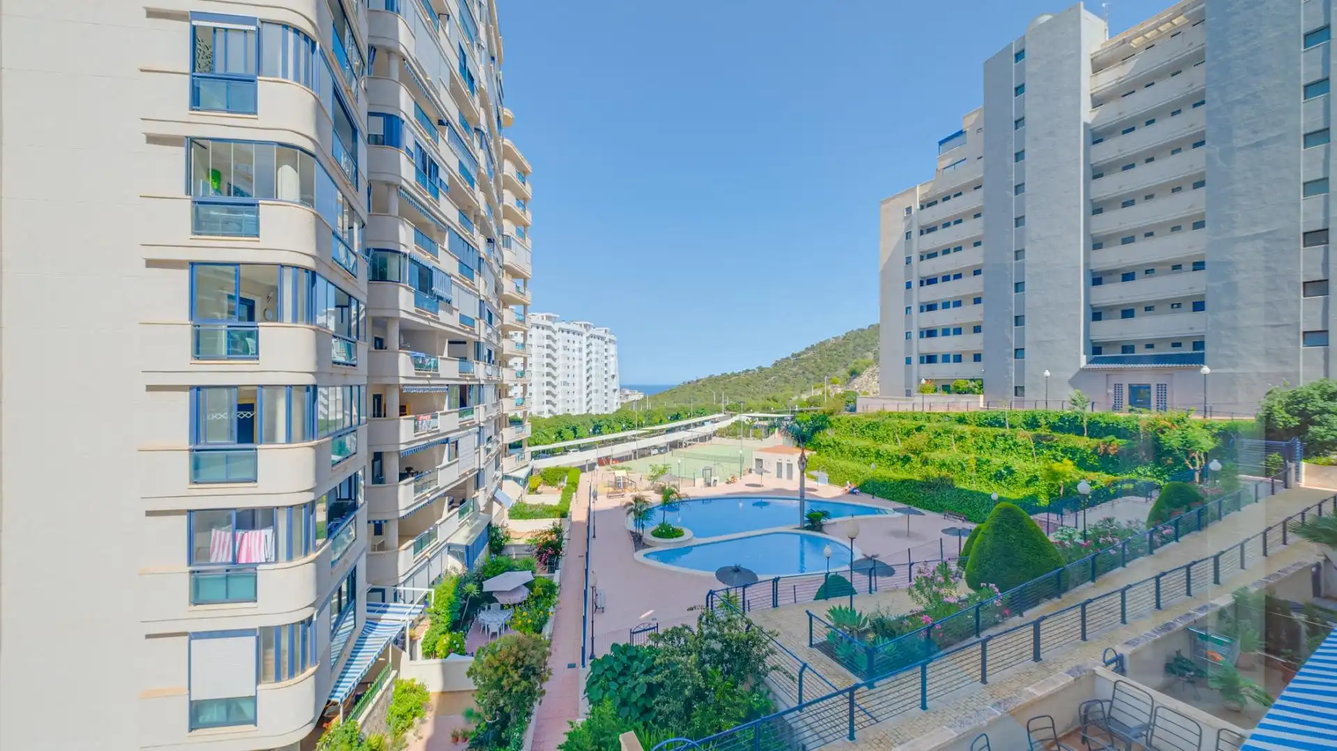 Apartament de lloguer a Avenida MESTRAL, Las Azaleas - Alkadir