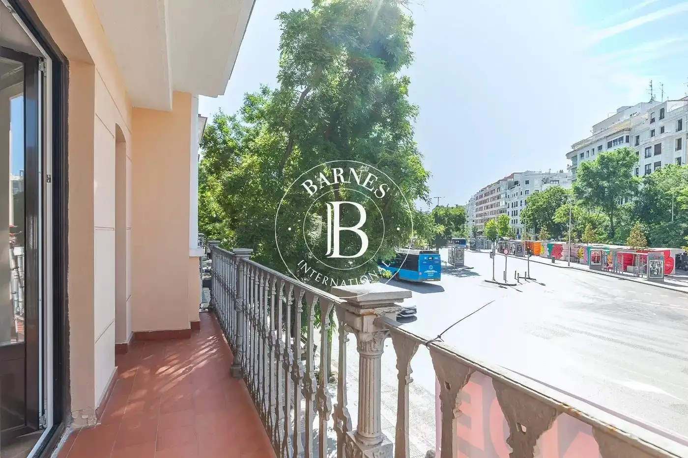 Exterior view of Flat for sale in Madrid  with Heating and Furnished