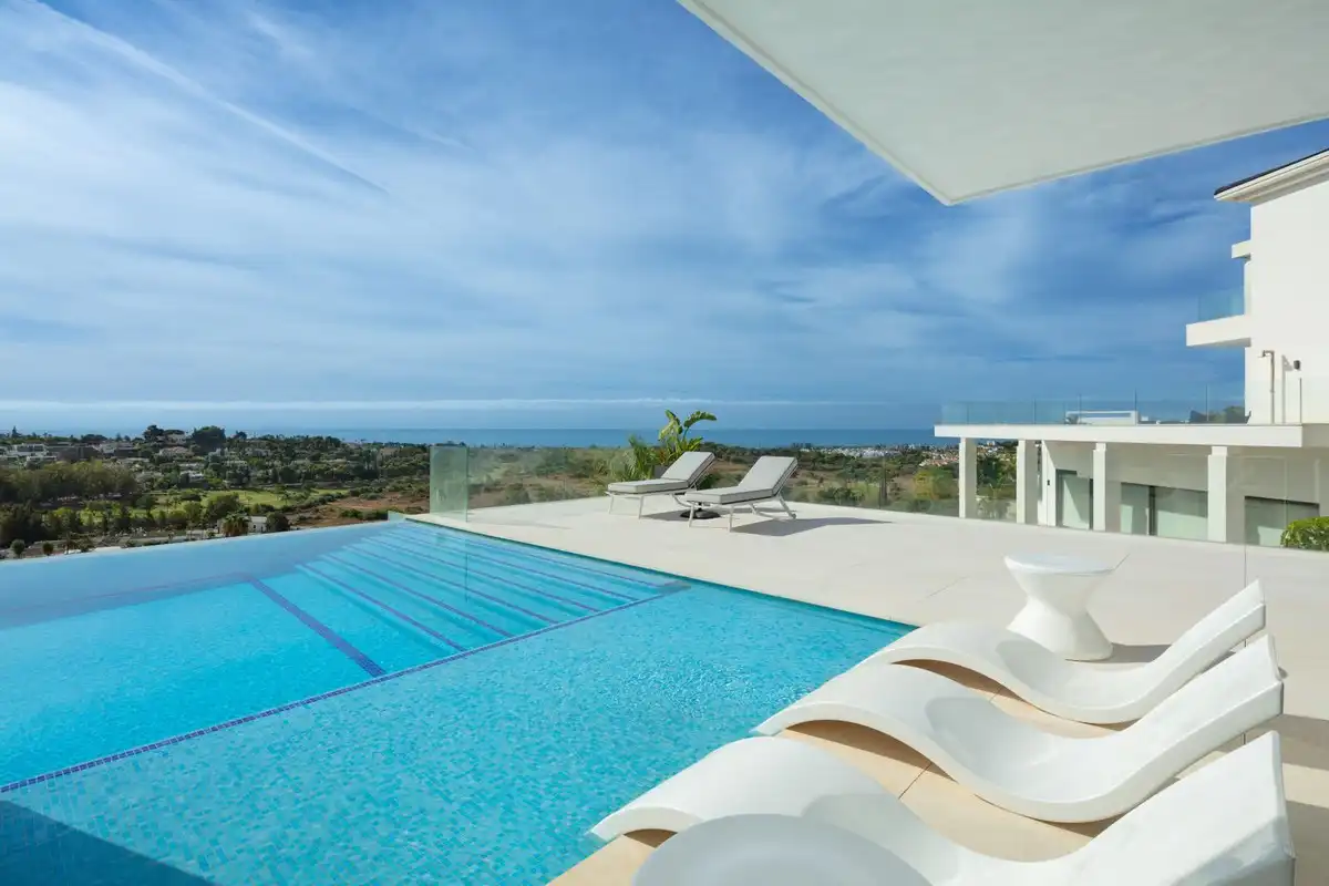 Chalet con piscina en venta en Benamara - Atalaya, imagen 2