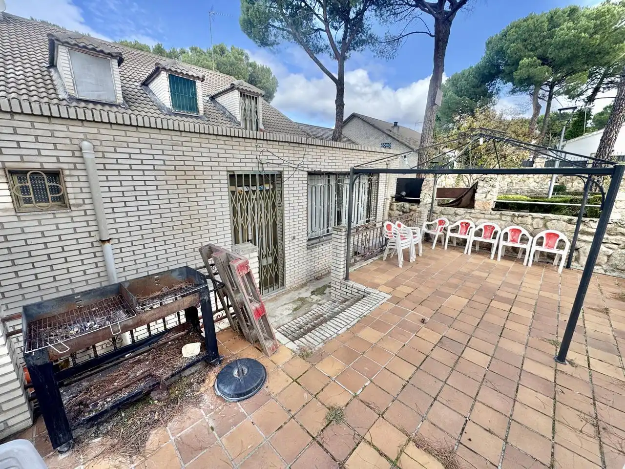 Terraza de Local en venta en Maello con Aire acondicionado