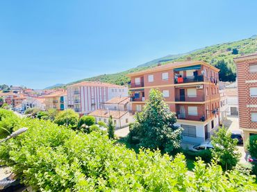 Piso con balcón en venta en Avenida Extremadura 3