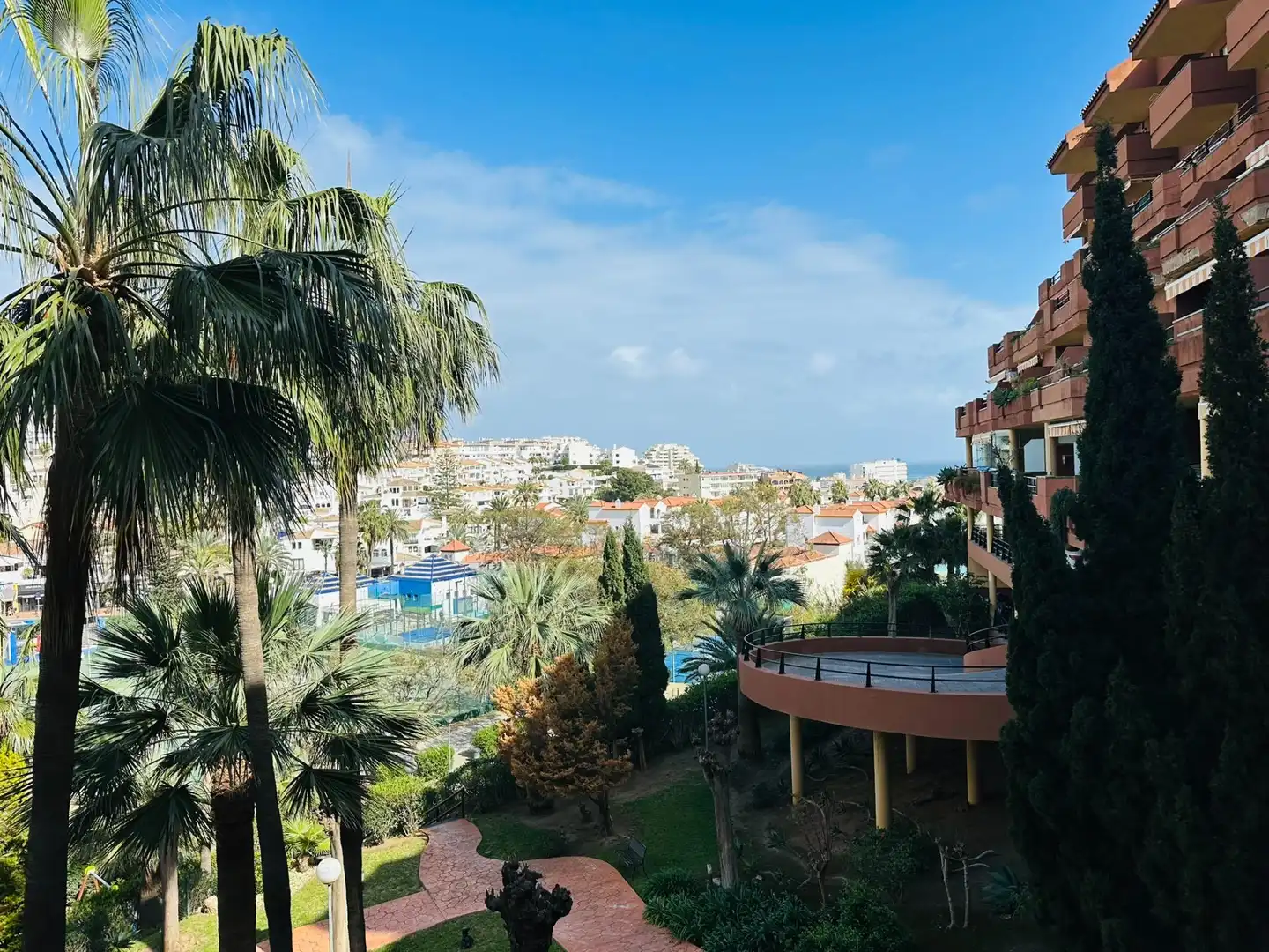 Vista exterior de Piso en venta en Benalmádena con Aire acondicionado, Jardín privado y Terraza
