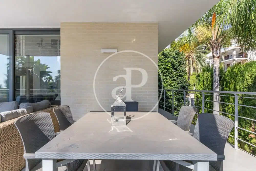 Terrassa de Casa adosada en venda en Oropesa del Mar / Orpesa amb Aire condicionat, Calefacció i Jardí privat