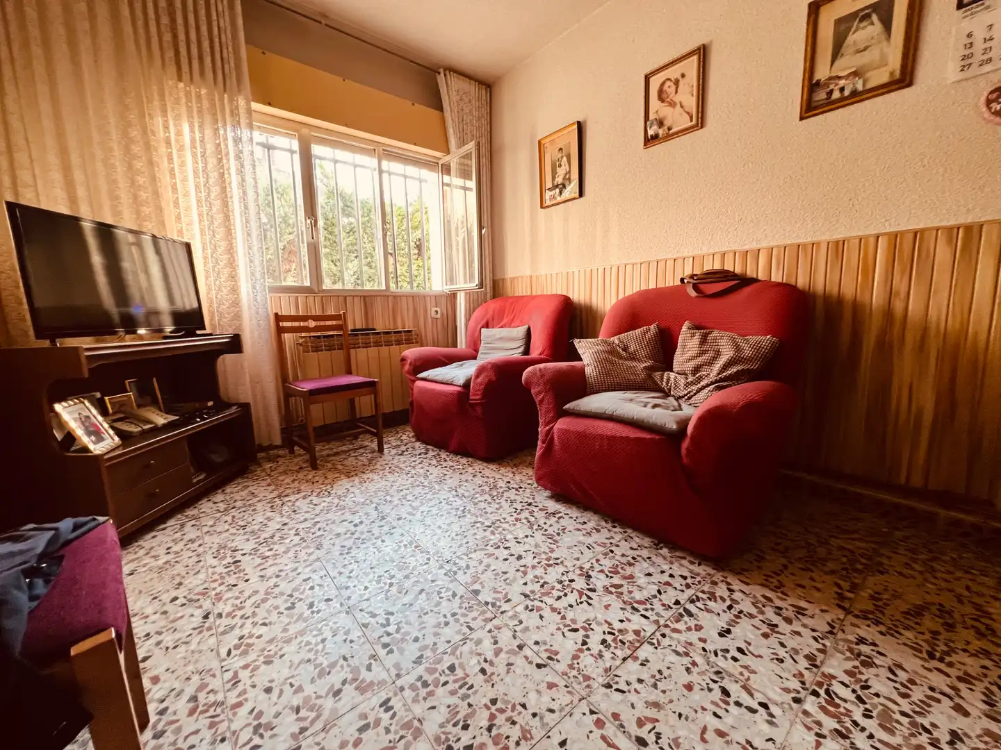 Sala d'estar de Casa o xalet en venda en Talamanca de Jarama amb Calefacció, Moblat i Forn