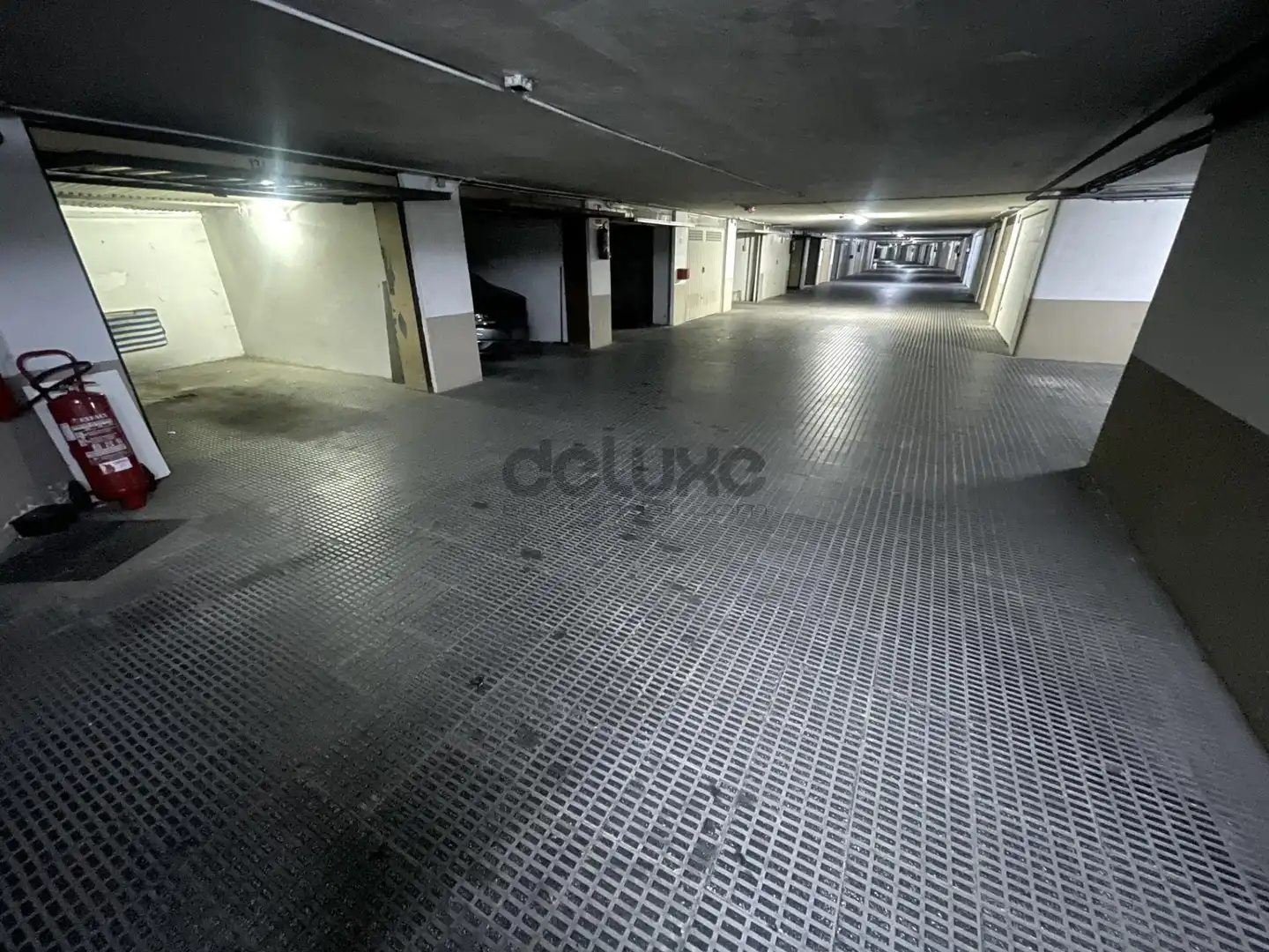 Parkplatz von Garage zum Verkauf in Santander