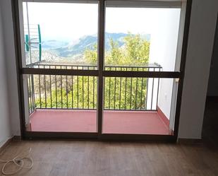 Balcony of Flat for sale in Benaocaz