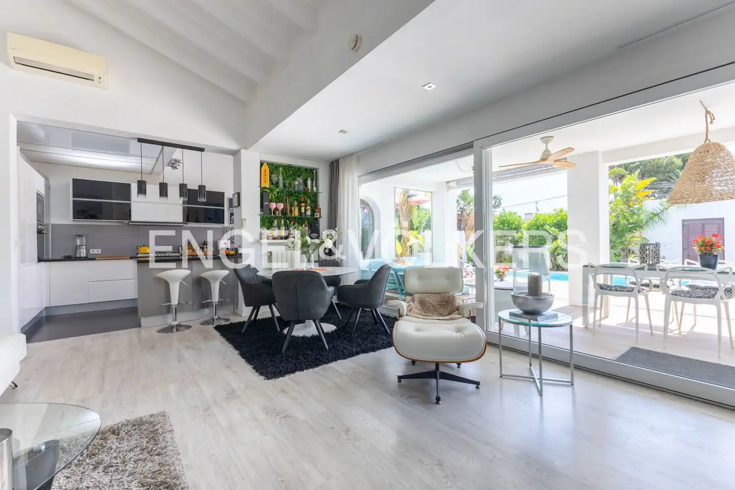 Dining room of Houses for sale in Dénia  with Air Conditioner, Heating and Private garden