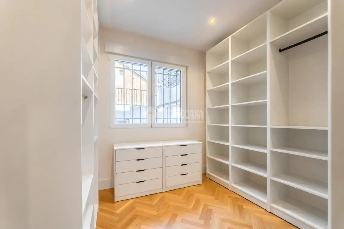 Habitación de Piso en venta en Torrelodones con Calefacción, Terraza y Piscina comunitaria