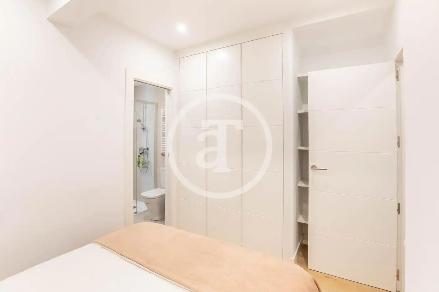 Wohnung zur Miete in CALLE DE RAFAEL HERRERA, Castilla