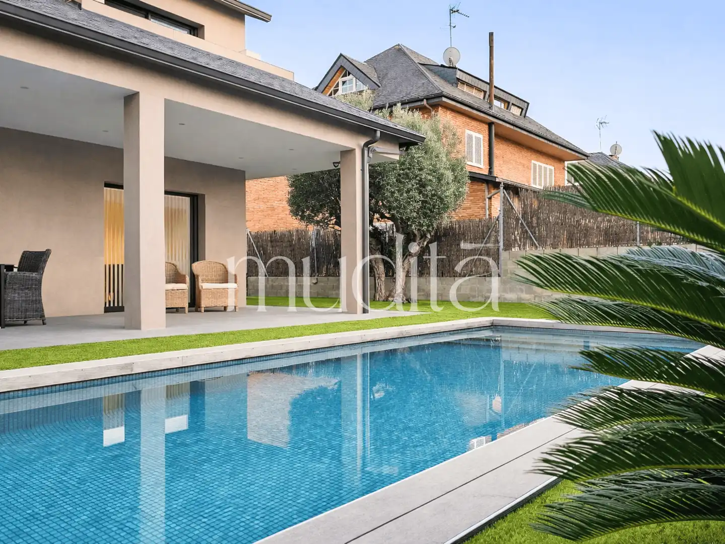 Schwimmbecken von Haus oder Chalet zum Verkauf in Palau-solità i Plegamans mit Heizung, Privatgarten und Terrasse