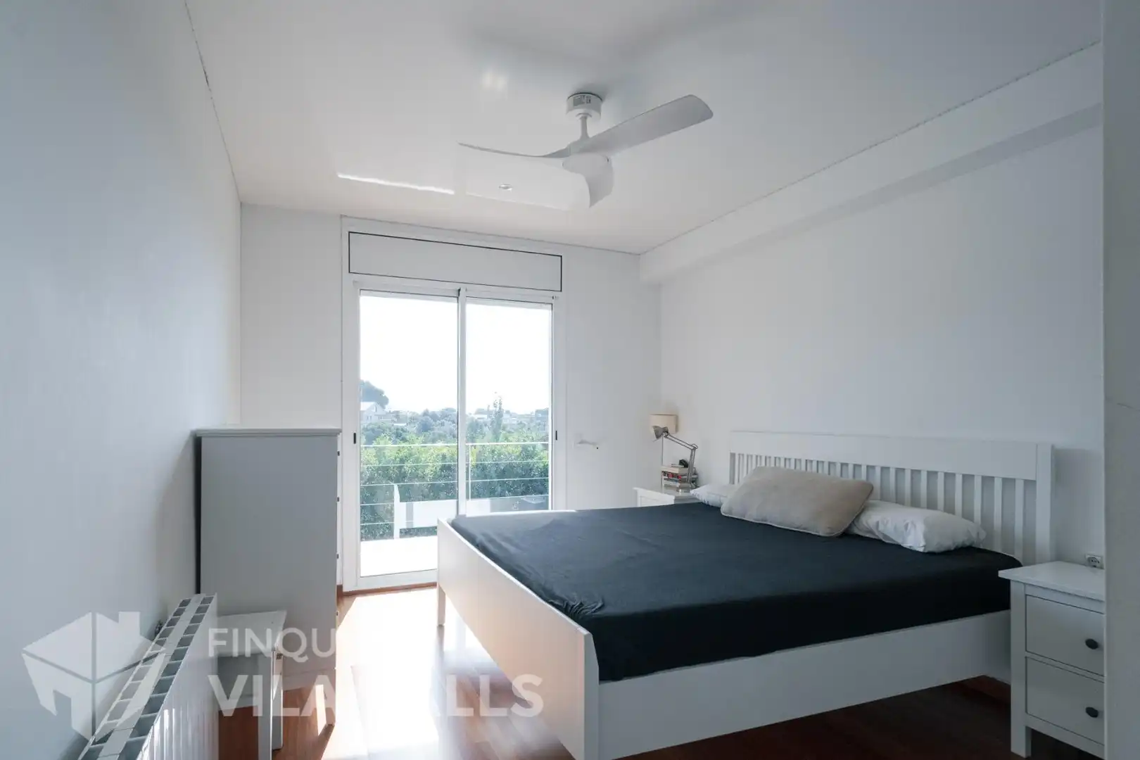 Dormitori de Casa o xalet en venda en Bigues i Riells del Fai amb Aire condicionat, Jardí privat i Parquet