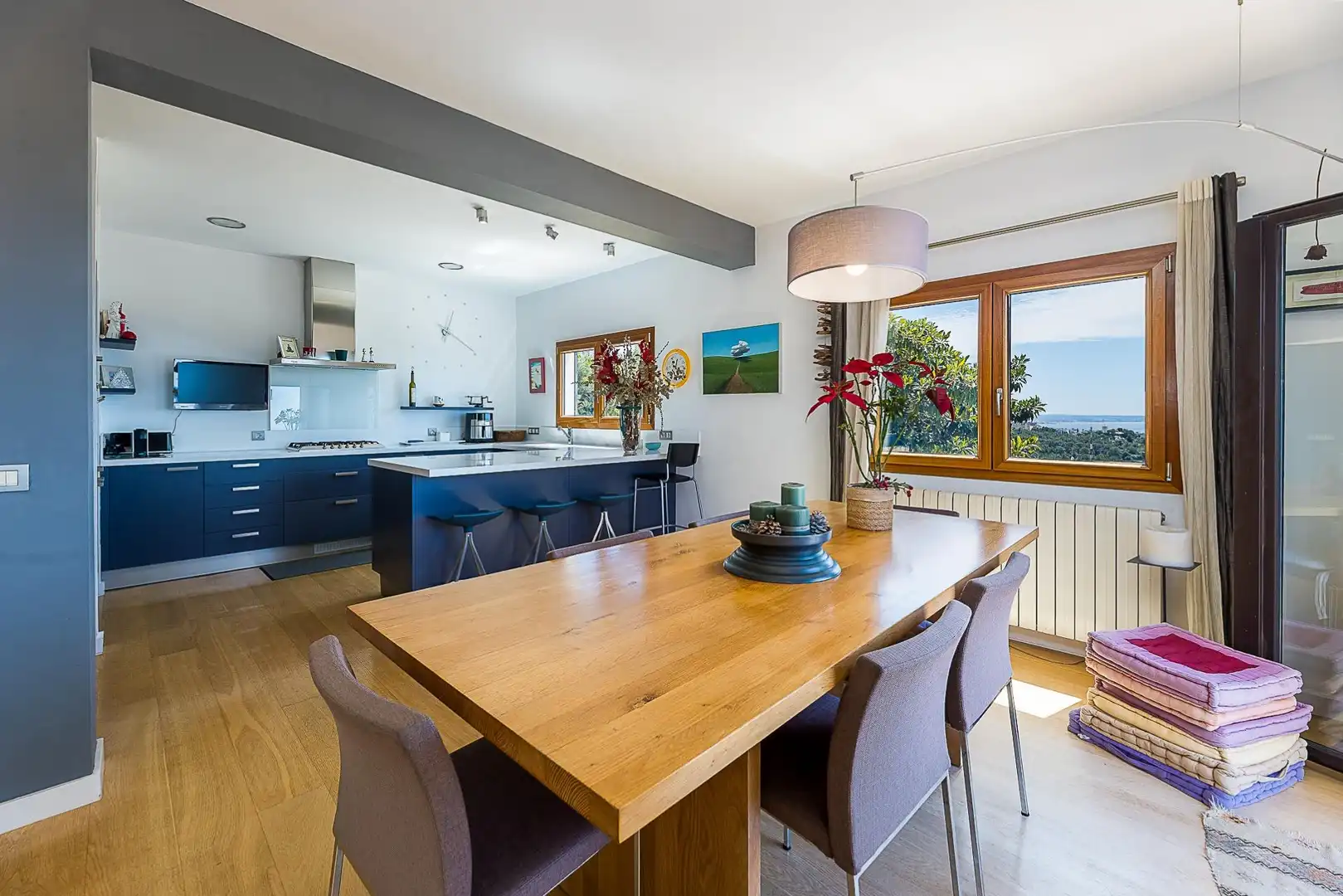 Menjador de Casa o xalet en venda en  Palma de Mallorca amb Aire condicionat, Jardí privat i Terrassa
