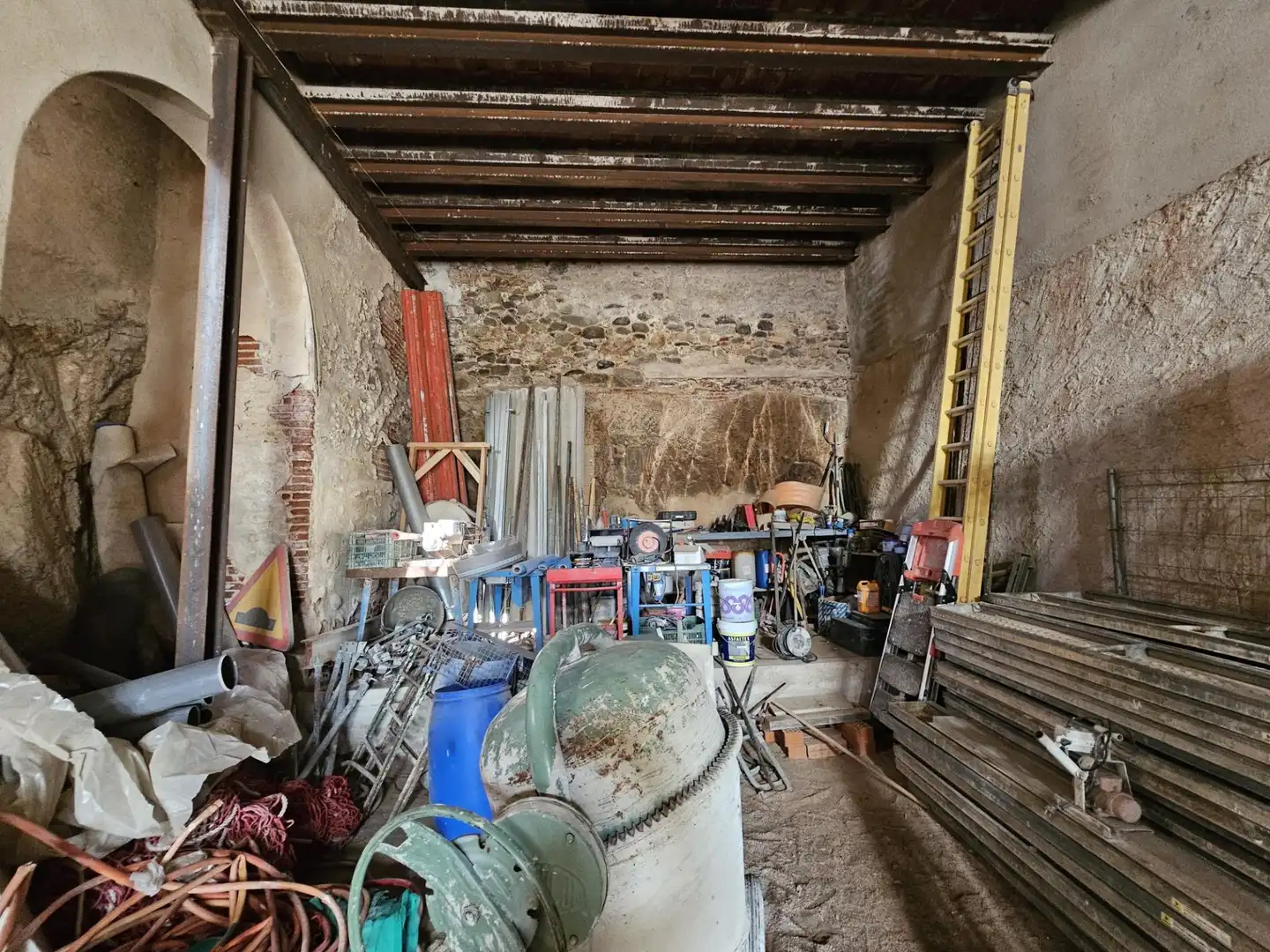 Local en venta en Sant Cebrià de Vallalta