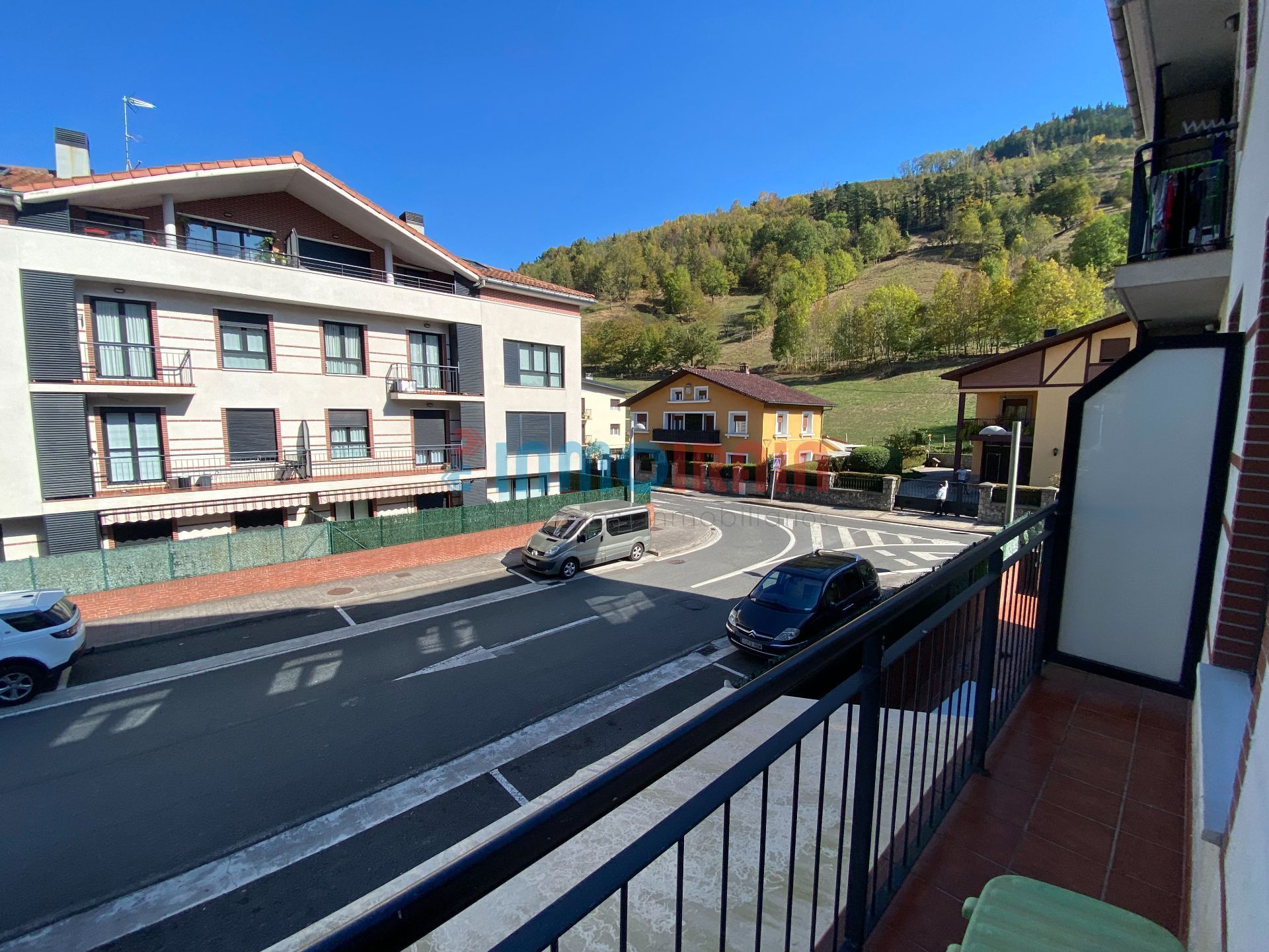 Vista exterior de Pis en venda en Zegama amb Calefacció i Traster