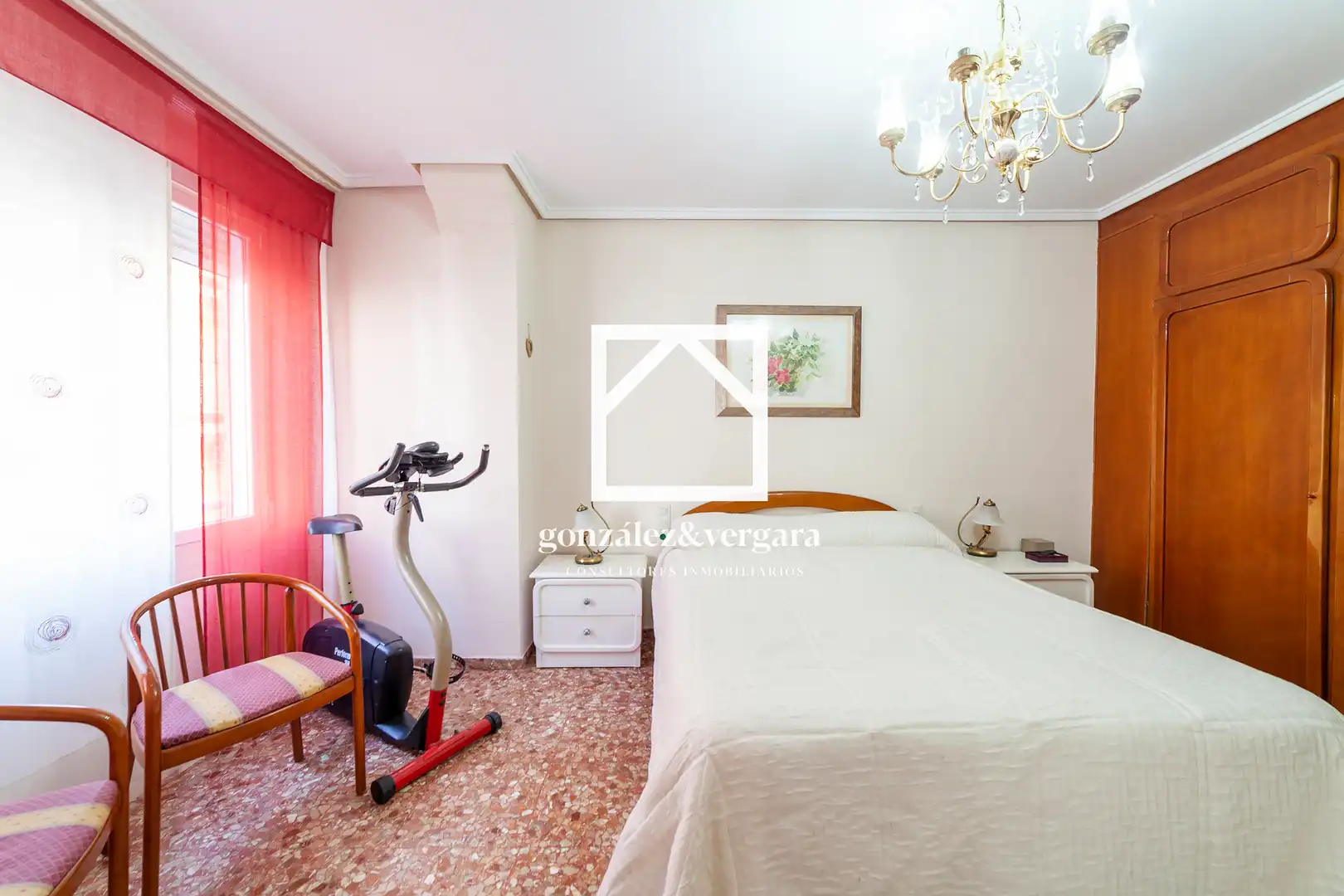 Schlafzimmer von Wohnung zum Verkauf in Burjassot mit Klimaanlage, Heizung und Terrasse