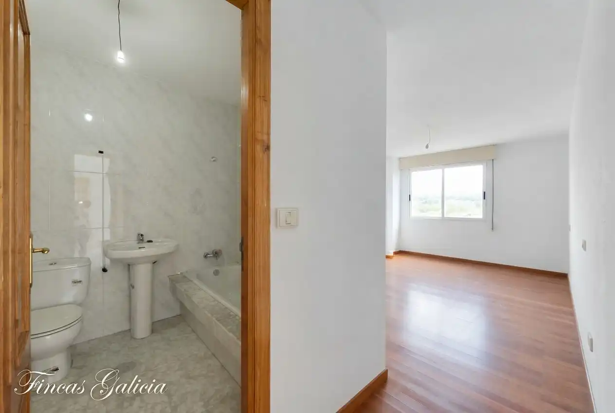 Piso con terraza en venta en Verín, imagen 13