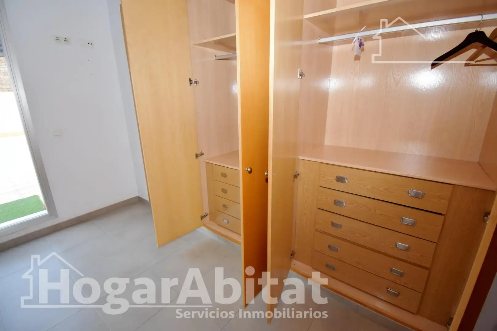 Schlafzimmer von Wohnung zum Verkauf in Massanassa mit Klimaanlage, Heizung und Terrasse