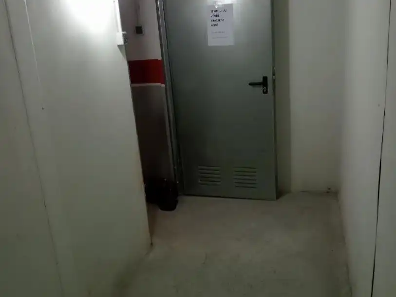 Trastero de alquiler en Cármenes - Ríos