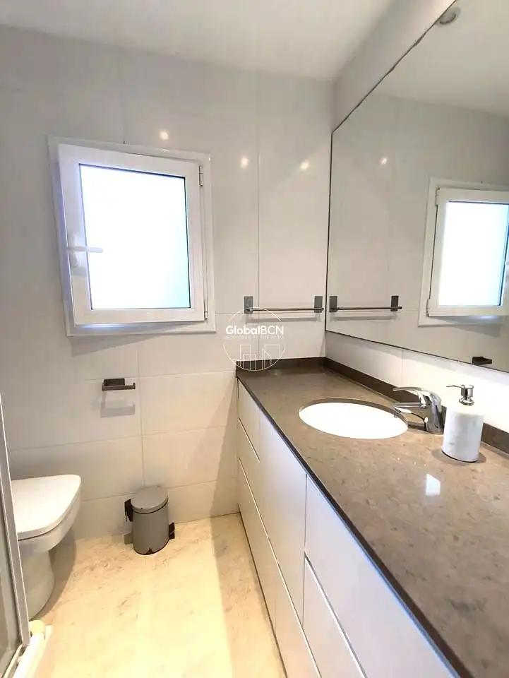 Appartamento con balcone in vendita a calle del Rosselló, imagen 24