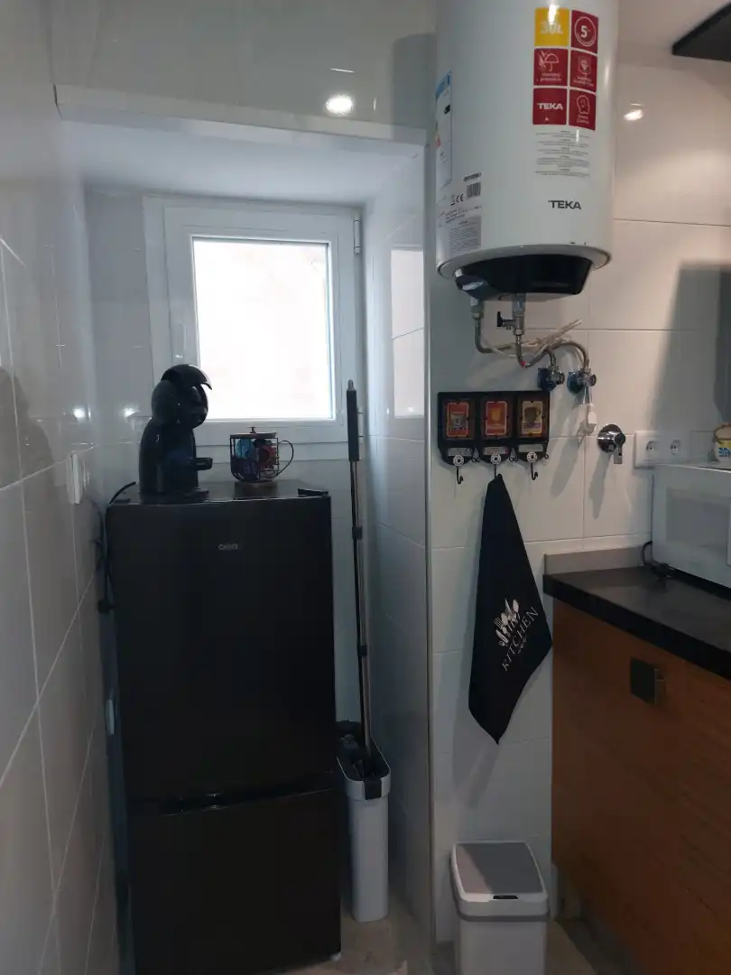 Cuina de Apartament de lloguer en Cuenca amb Moblat, Forn i Rentadora