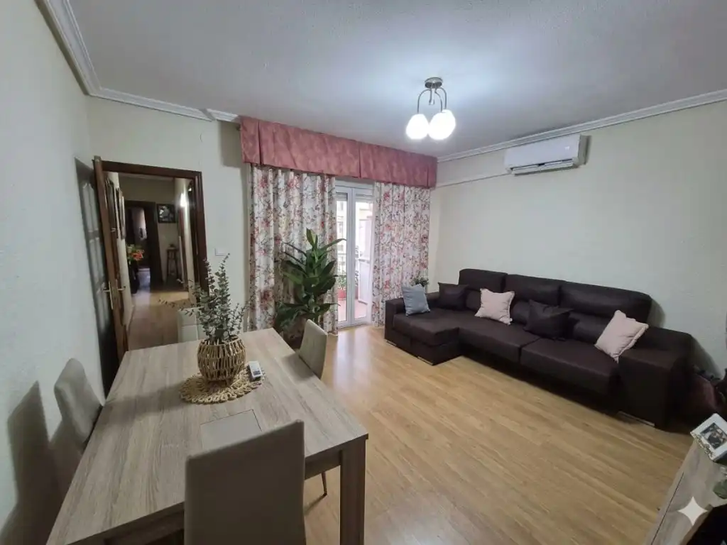 Piso en venta en Calle Gurugu, La Estación