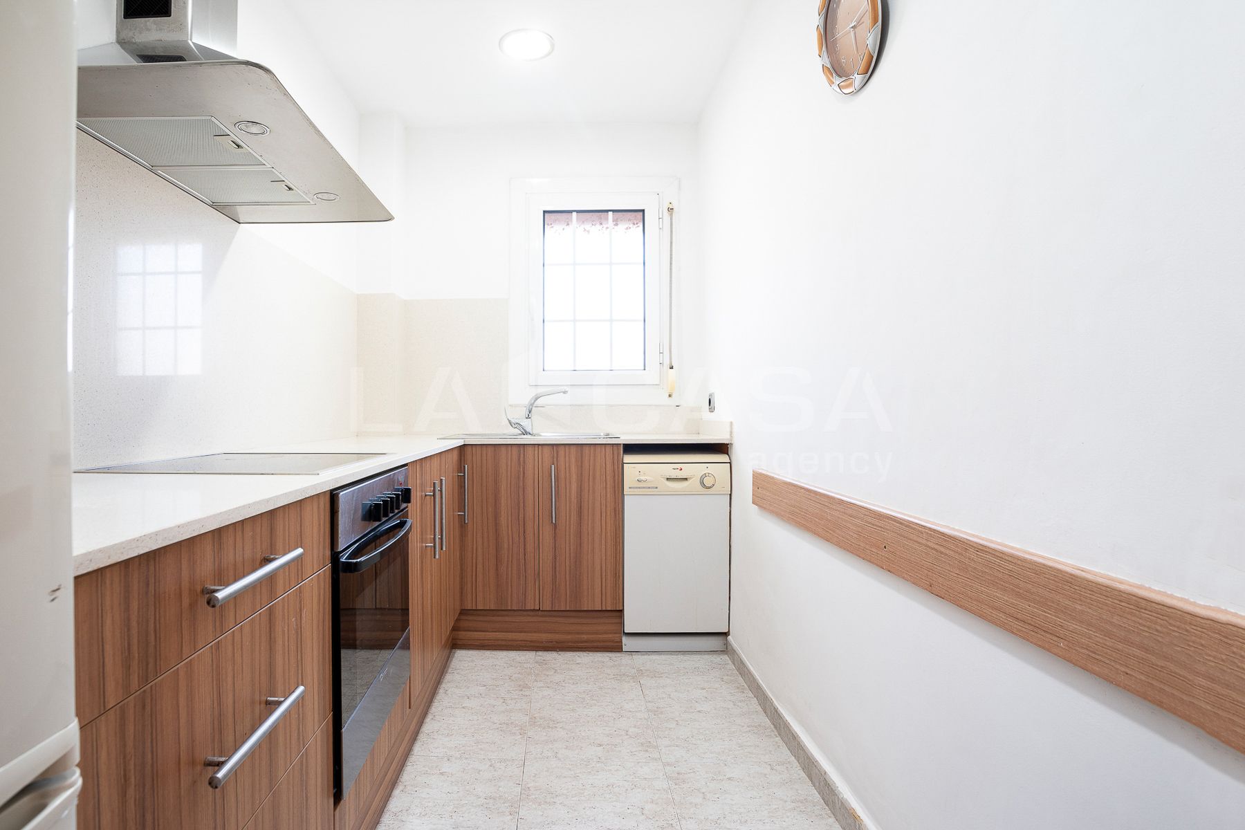 Kitchen of Planta baja for sale in L'Hospitalet de Llobregat  with Heating and Balcony