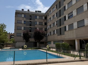 Appartamento con piscina in vendita a Logroño - AV MONCALVILLO