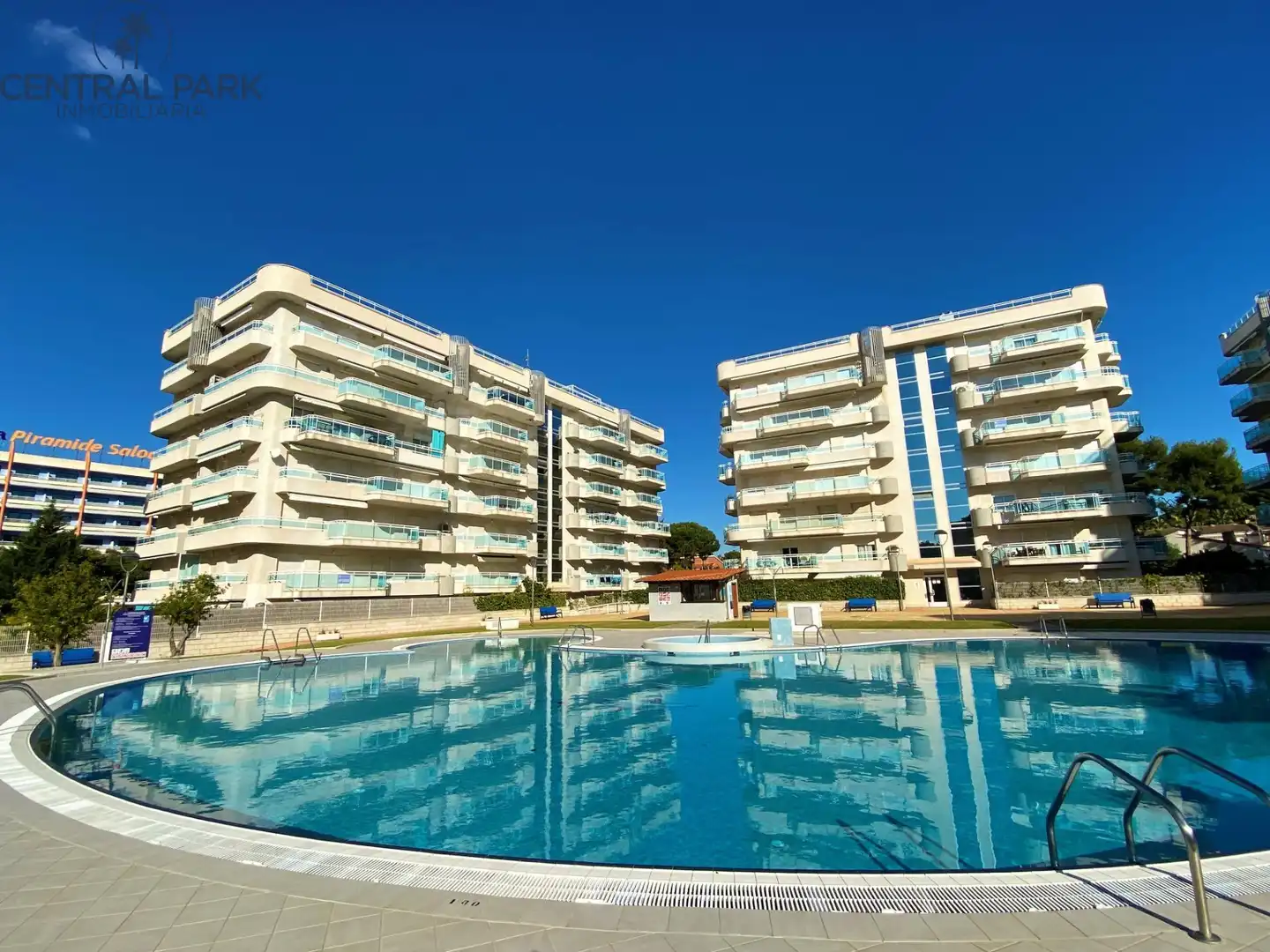 Apartment with pool for sale in Calle VILADOMAT, imagen 19