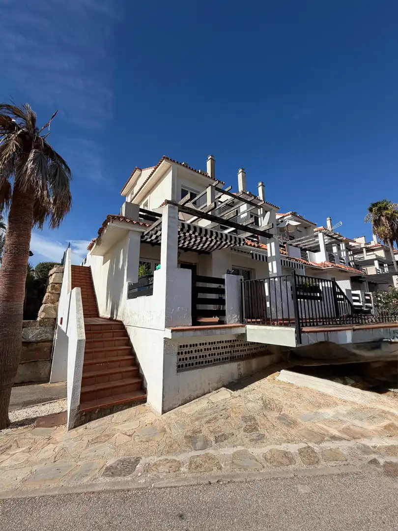 Apartament amb piscina en venda a Manilva Pueblo, imagen 2
