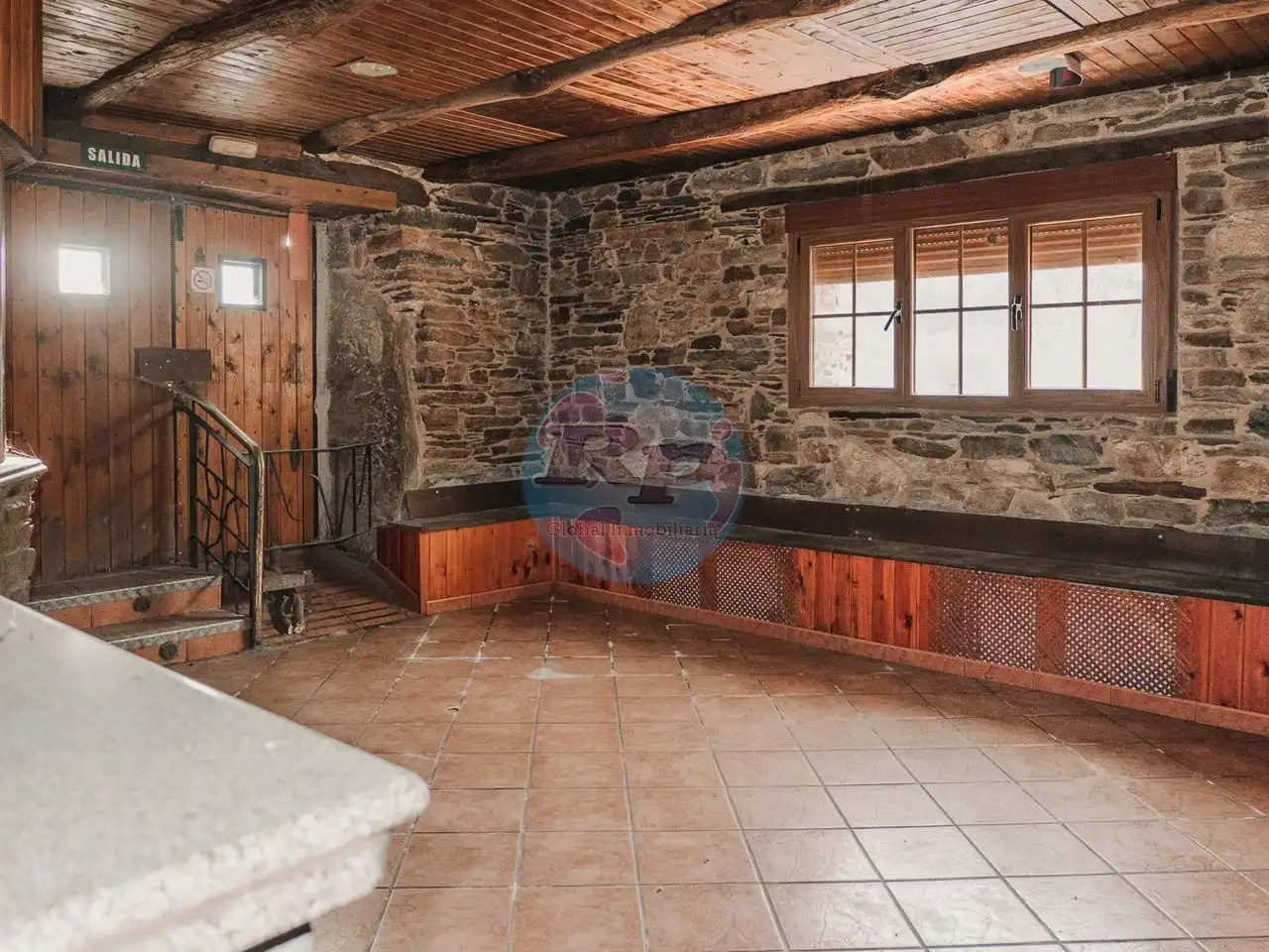 Country house zum Verkauf in Barjas mit Heizung, Privatgarten und Terrasse