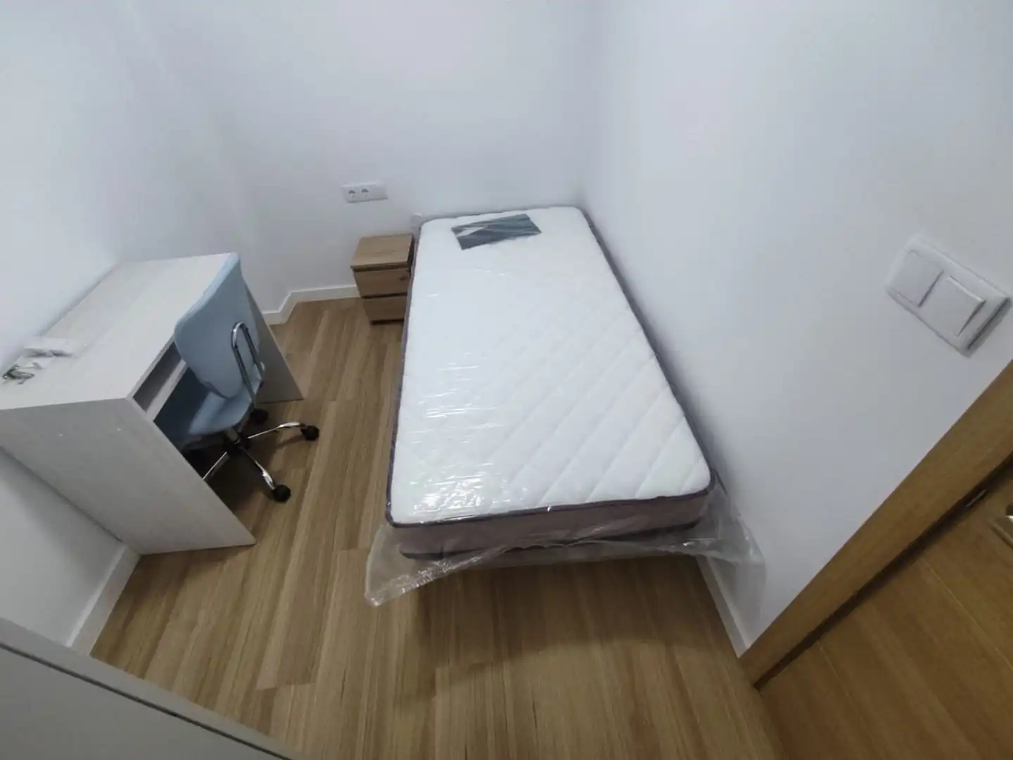 Schlafzimmer von Wohnung zur Miete in Jaén mit Heizung