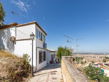 Casa con balcón en venta en Calle Calle Alta Barranco del Abogado