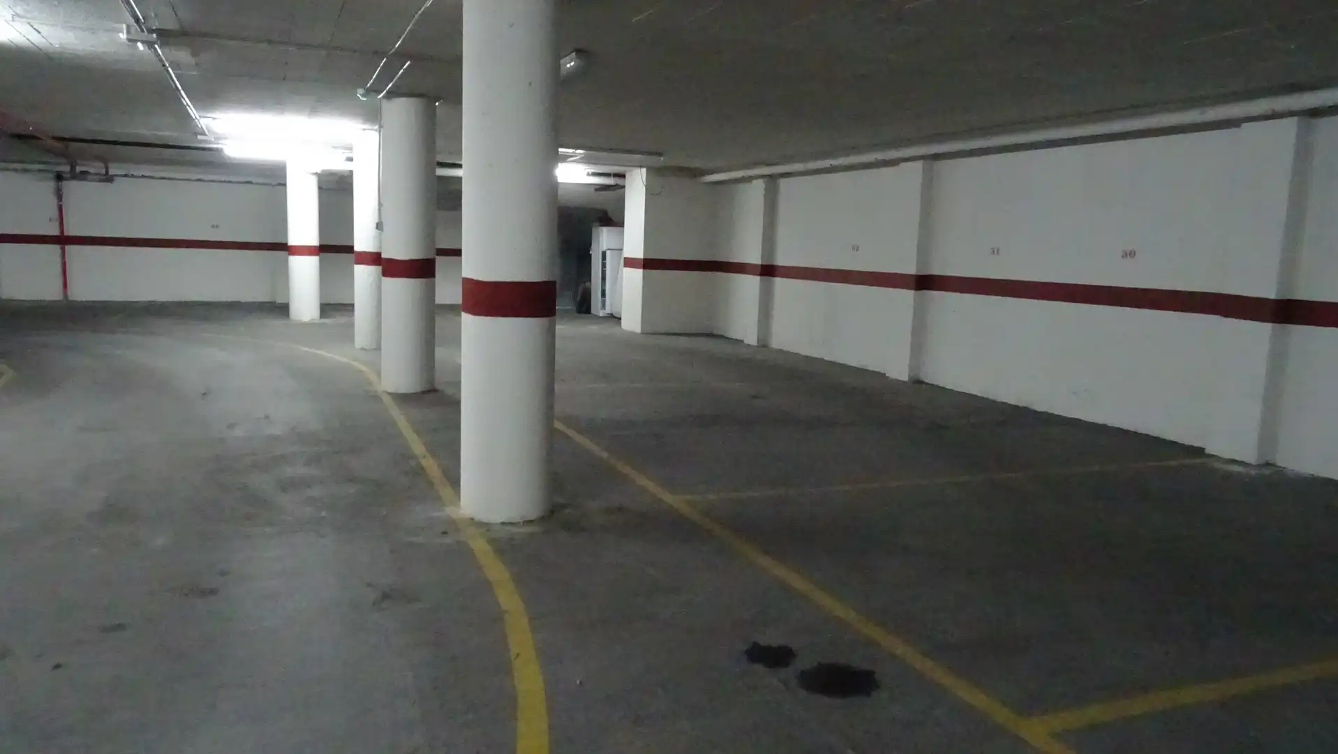 Parking with lift for sale in Denia Carretera
