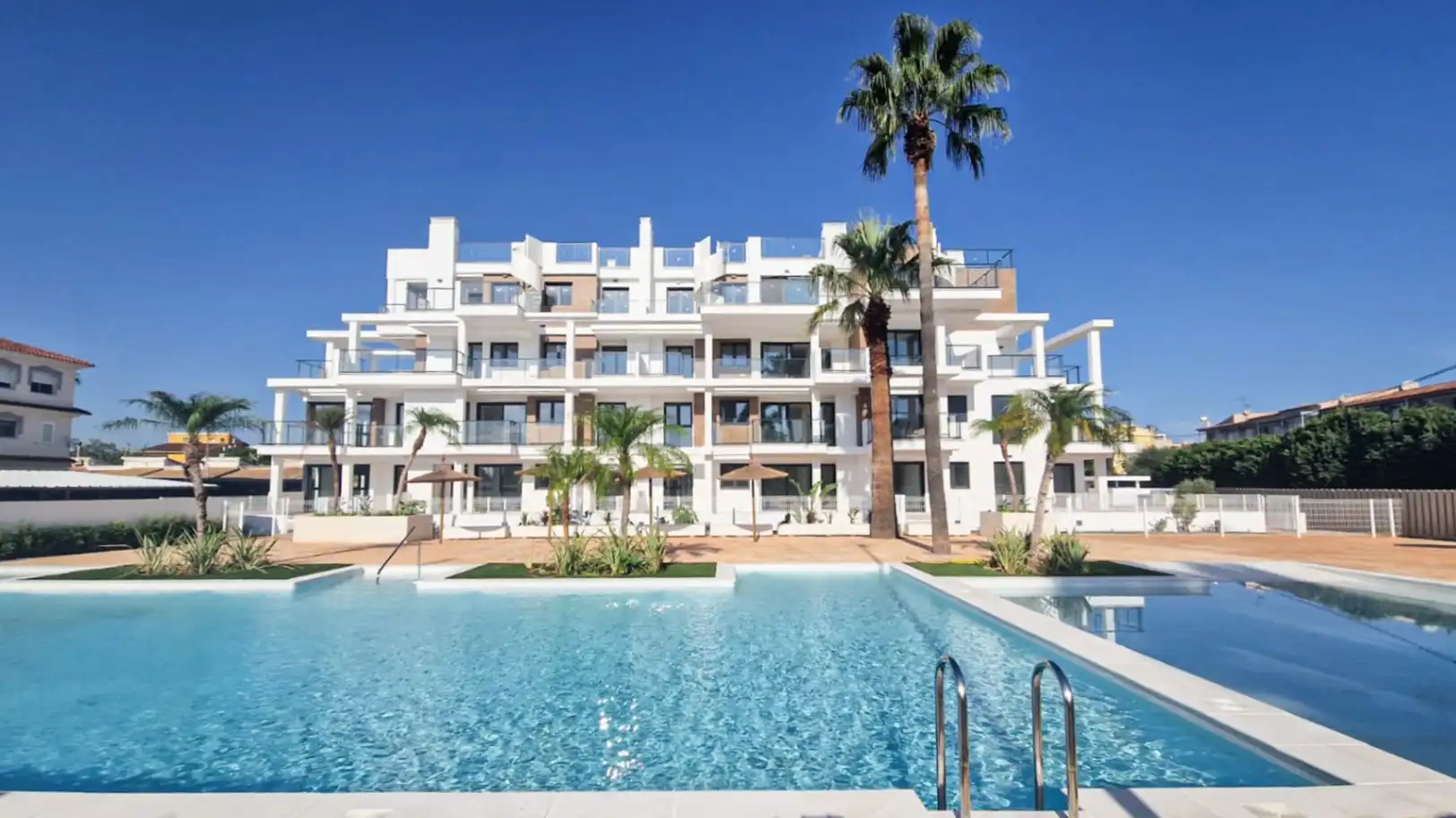 Vista exterior de Apartamento en venta en Dénia con Aire acondicionado, Calefacción y Jardín privado