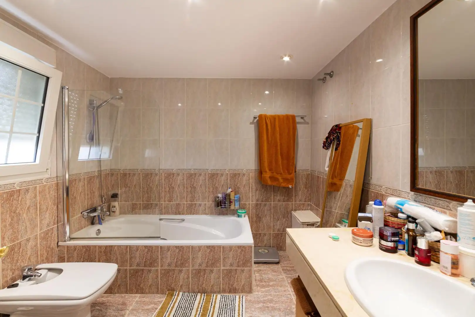 Baño de Casa adosada en venta en Simancas con Calefacción, Jardín privado y Alarma