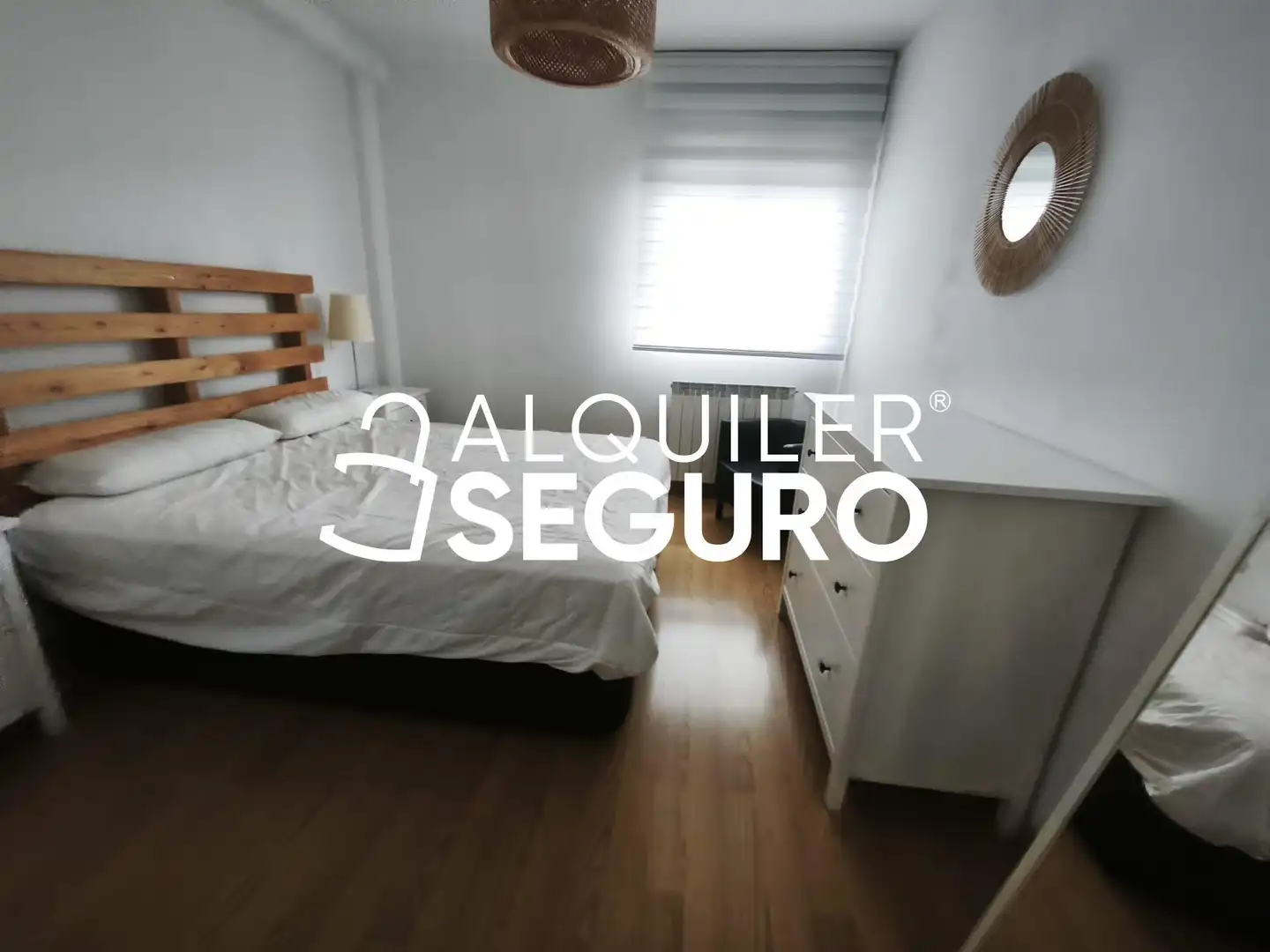 Bedroom of Flat for rent in Zaragoza  with Air Conditioner, Heating and Terrace