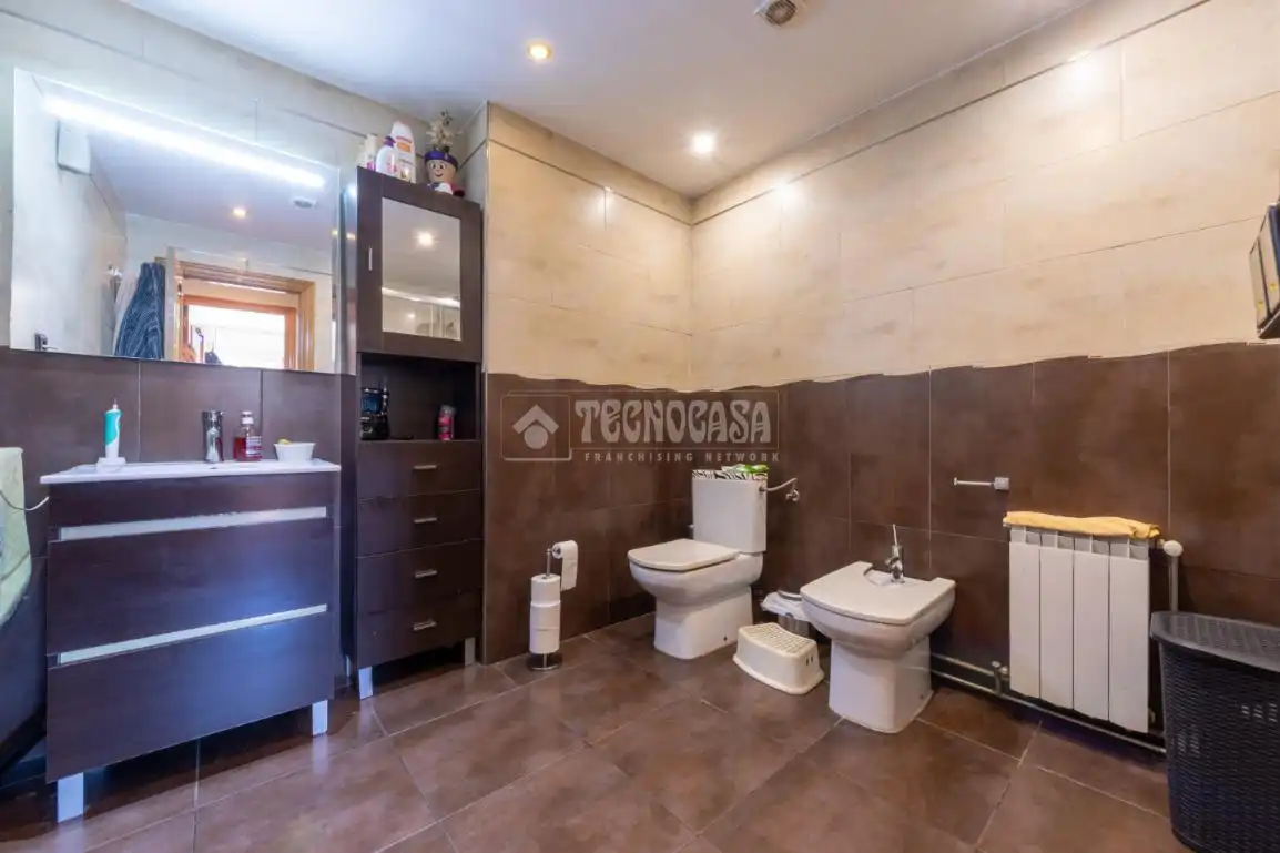 Baño de Piso en venta en Tarragona con Aire acondicionado, Calefacción y Parquet