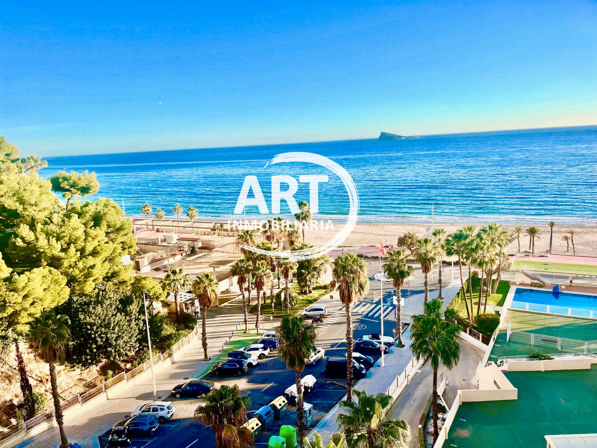 Vista exterior de Apartament en venda en Benidorm amb Aire condicionat, Terrassa i Piscina comunitària