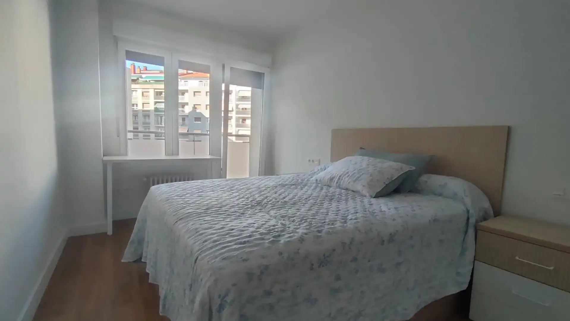 Habitación de Piso de alquiler en Donostia - San Sebastián  con Calefacción, Terraza y Amueblado