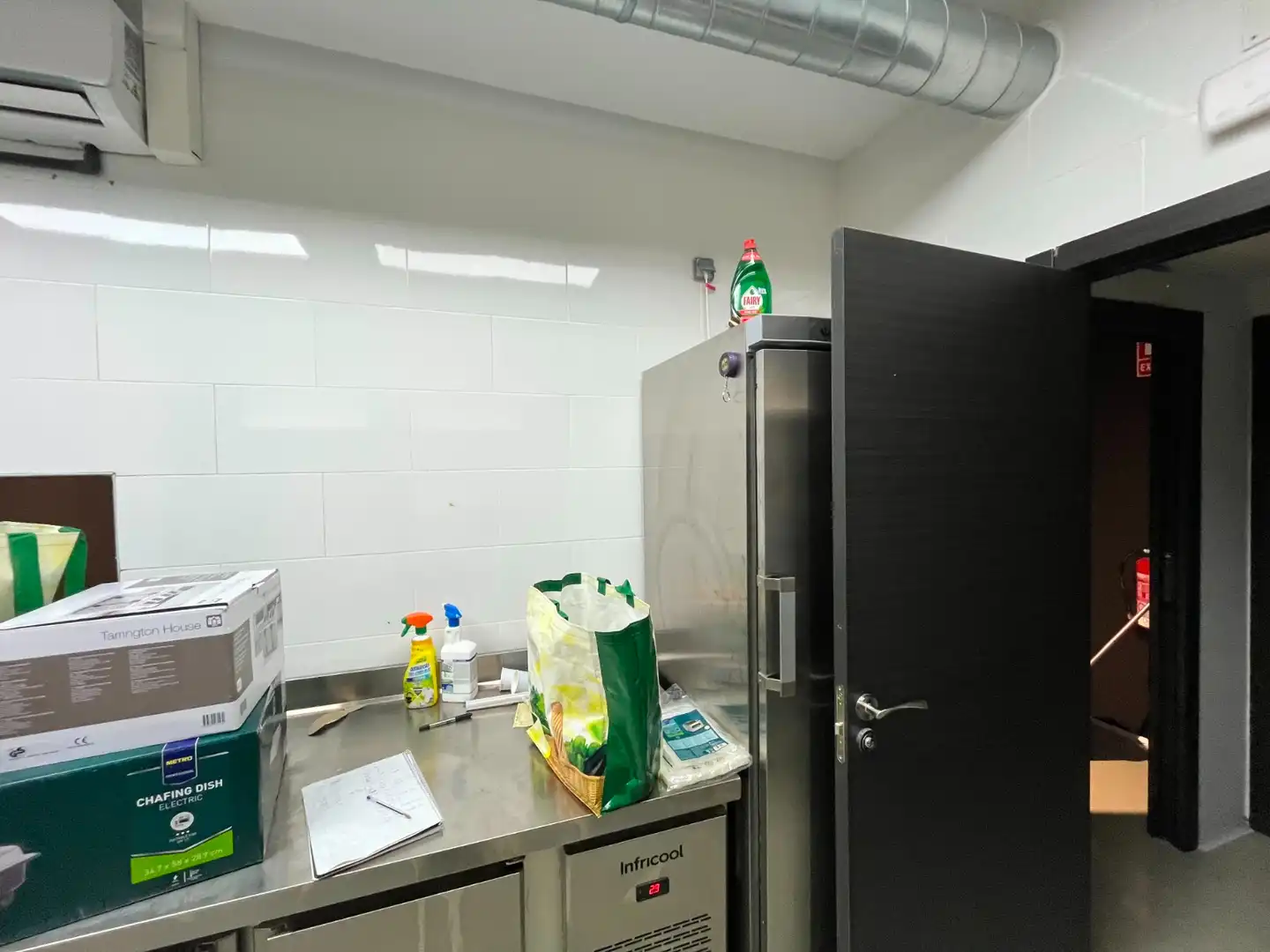 Cocina de Local en traspaso en Barcelona con Aire acondicionado, Calefacción y Amueblado