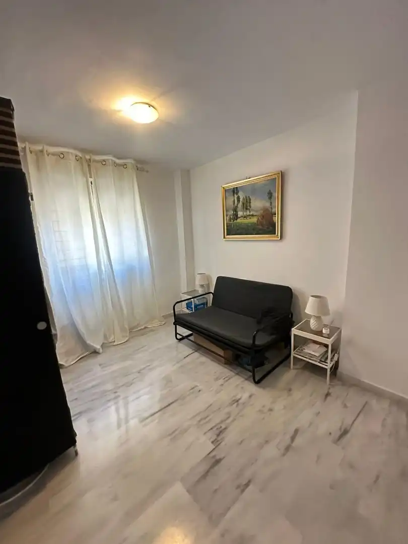 Habitación de Piso en venta en Benalmádena con Calefacción, Terraza y Piscina comunitaria