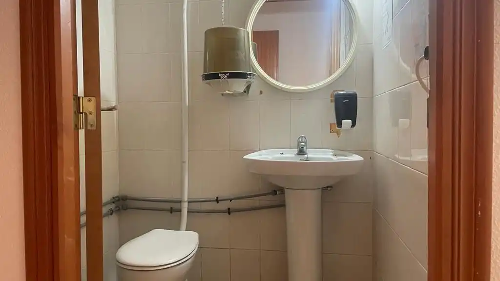 Bany de Local de lloguer en Burriana / Borriana