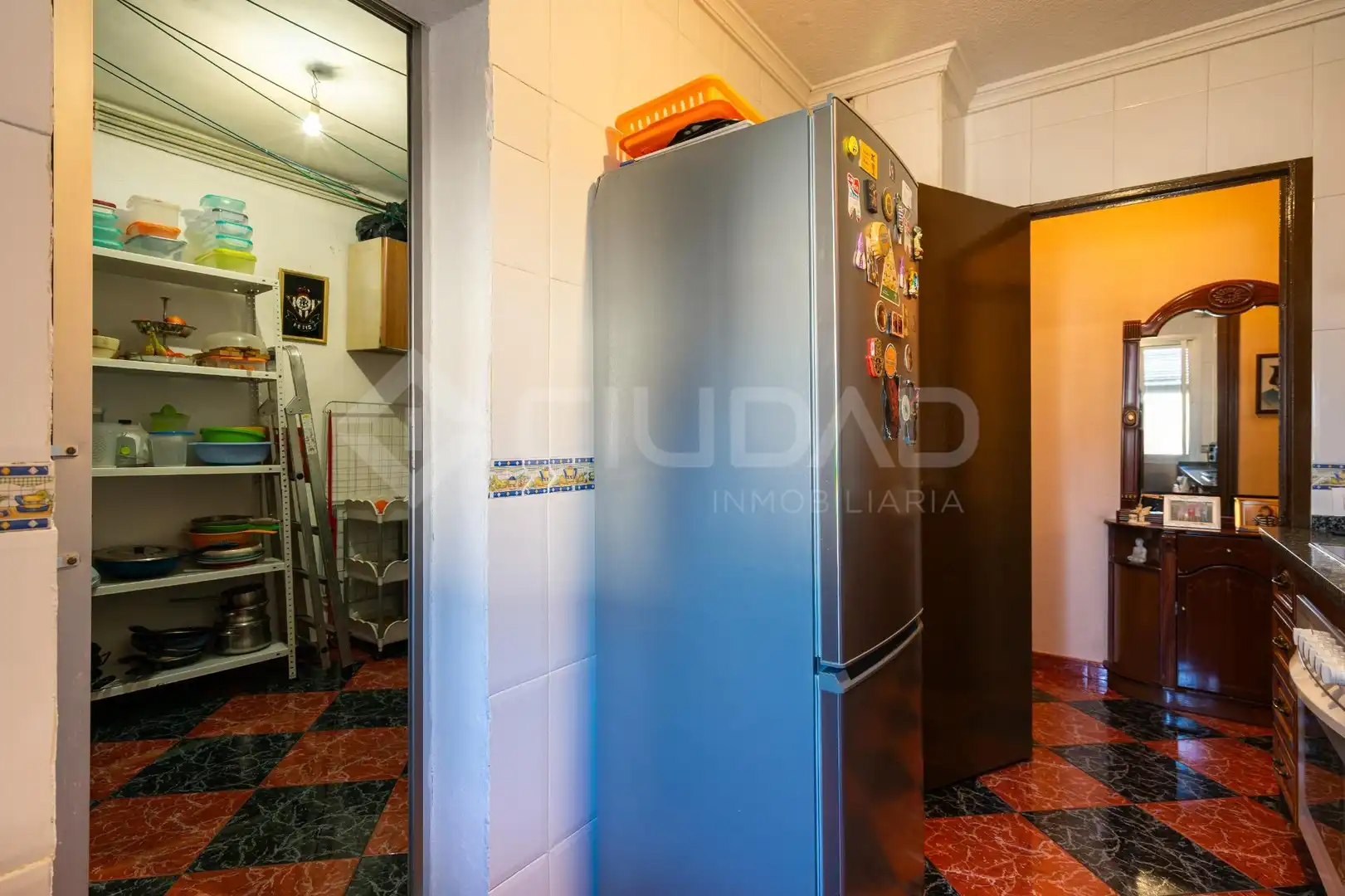 Kitchen of Flat for sale in Sevilla  with Air Conditioner