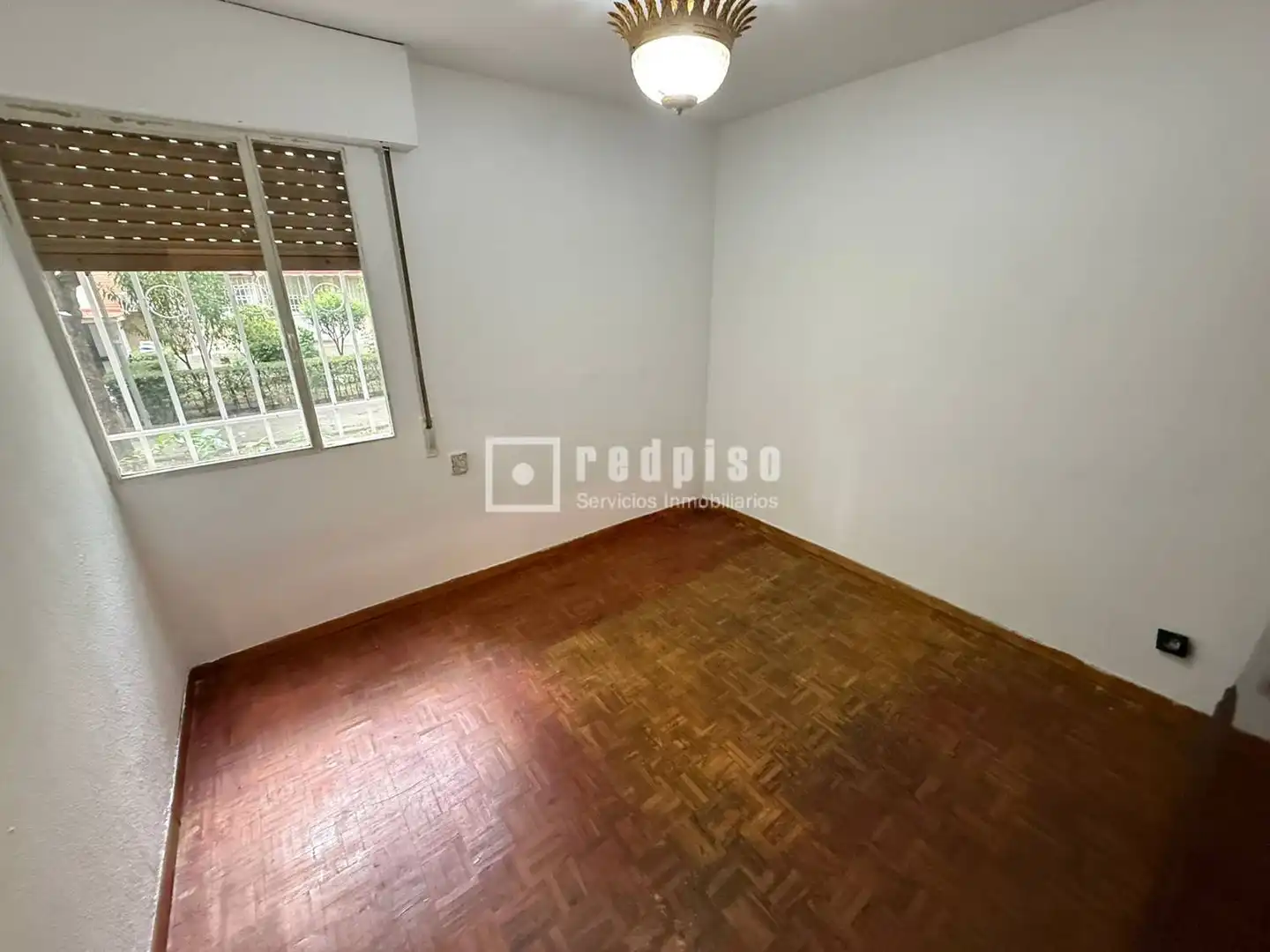 Habitación de Piso en venta en Madrid con Calefacción y Terraza